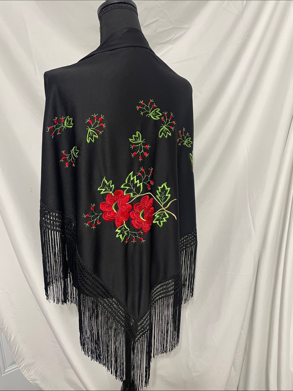 J Pertinez Artesian Black Fringe Shawl Wrap. Floral embroidery. NWT- threads.